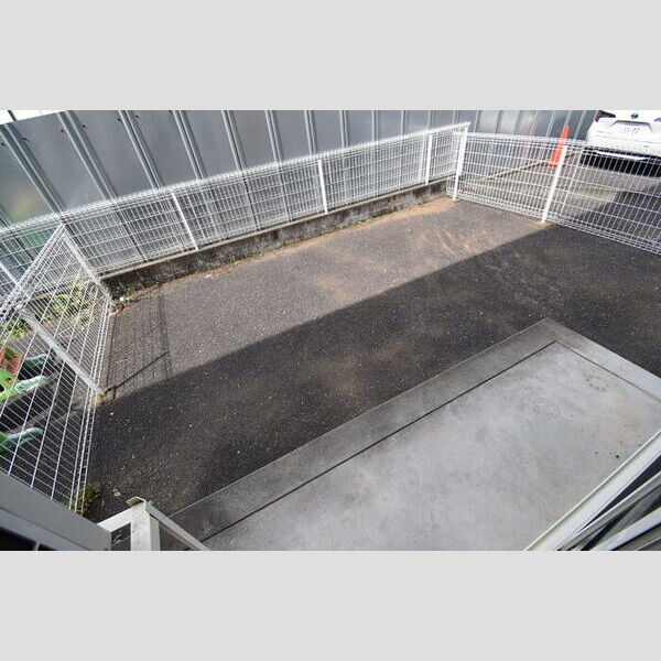 アーク・ド・ルミエール106号室 テラス