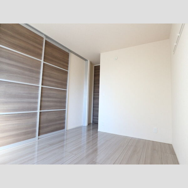 ルミエールK105号室 洋室