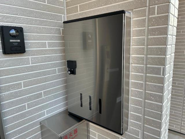 グランプラム本町（ＧｒａｎＰｌｕｍ本町）208号室 宅配ボックス