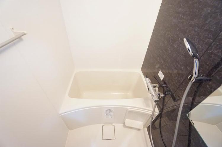 アルティザ葛西2階 バス