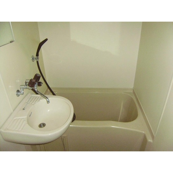 オートハイツ平塚103号室 内観