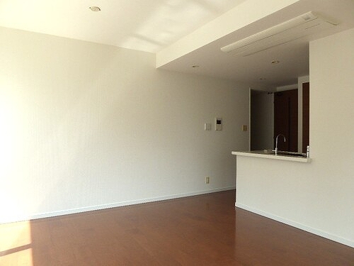 ライオンズ四谷タワーゲート4階 リビングダイニング　※2022年7月撮影