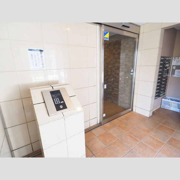 ハートヒルズ上大岡 エントランス(オートロック)