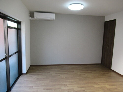 上永谷コーポラス 洋室