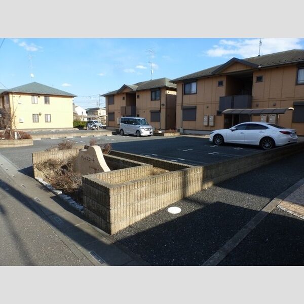 グレイスコート　A/B/C 駐車場