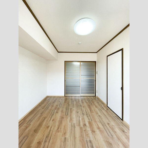 グリーンヒル新宿202号室 洋室6帖