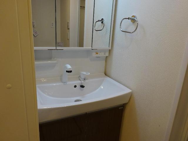 グローリア湘南102号室 洗面