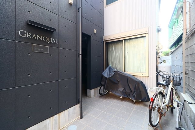 グランクオール千住東 エントランス