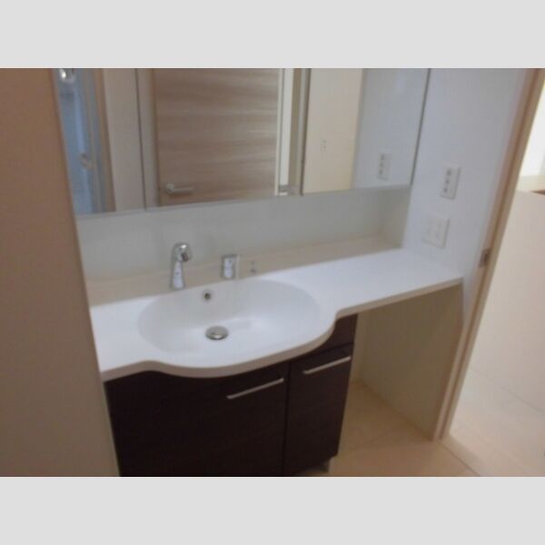 ラウレア瑞江 洗面化粧台