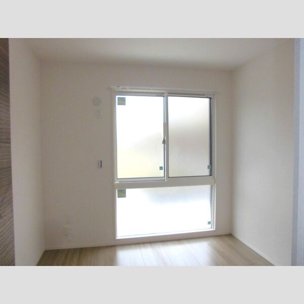 リバーサイド神明105号室 洋室