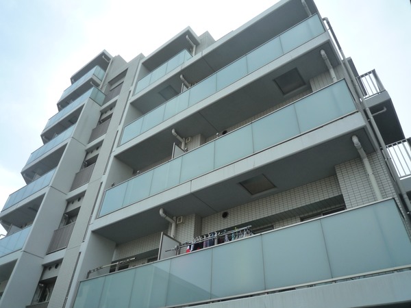 サットンアリビオ八王子103号室 外観