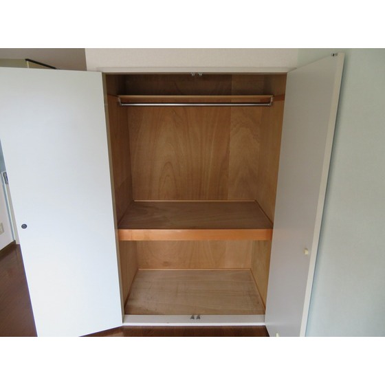 エレガンス綾瀬６0704号室 収納