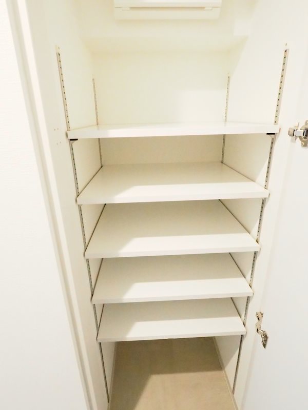 ドゥーエ入谷Ⅰ2階 収納