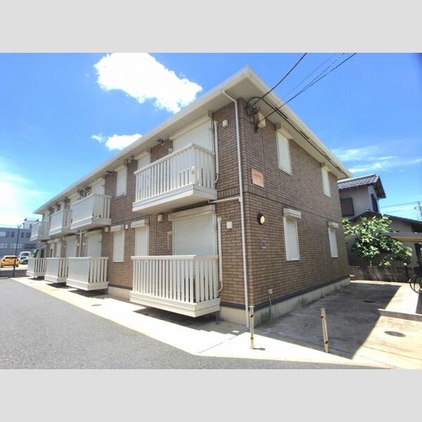 イニティウムの外観画像