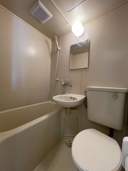 グリーンハイツ西町203号室 同建物別部屋の参考画像