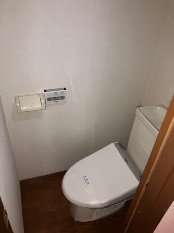 アパートメントハウスイマイ トイレ