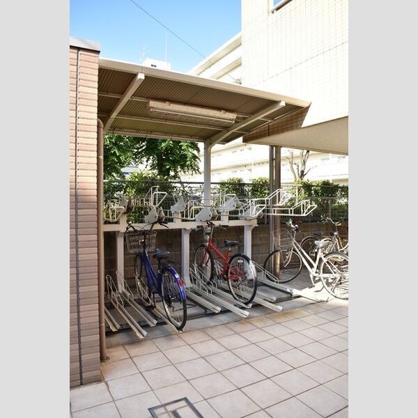 アルカータ壽　(住居部分)302号室 駐輪場