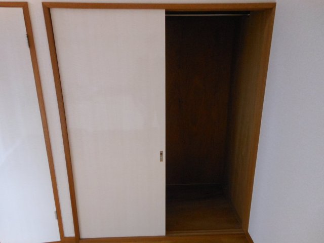 アビタシオン稲城 収納