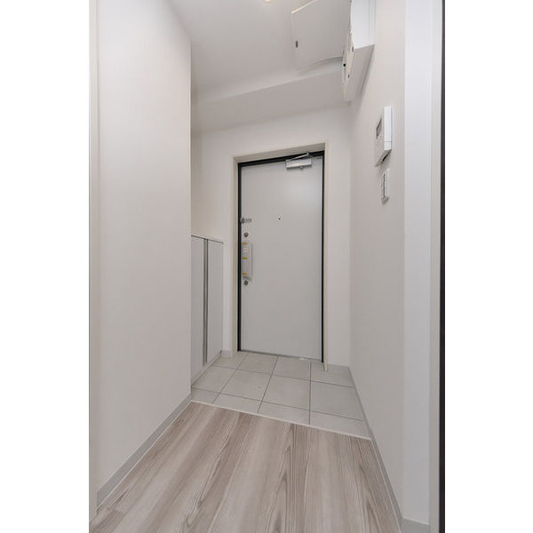 ウィロー板橋本町0104号室 玄関