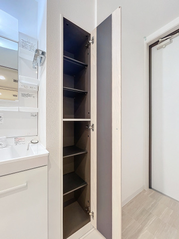 スカイルーチェ川口芝中田 収納