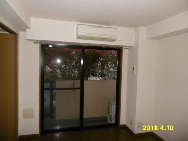 メゾン江戸川(E-053) リビング