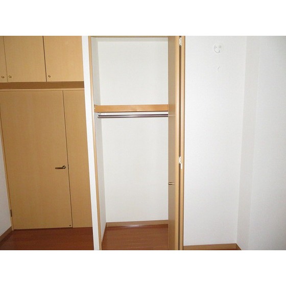 ロイヤルヒルズ浦和0405号室 収納