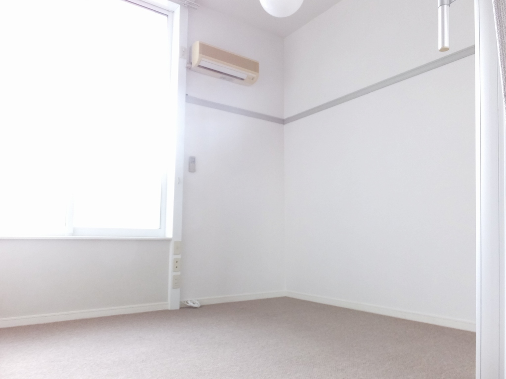 レオパレス南本町 リビング