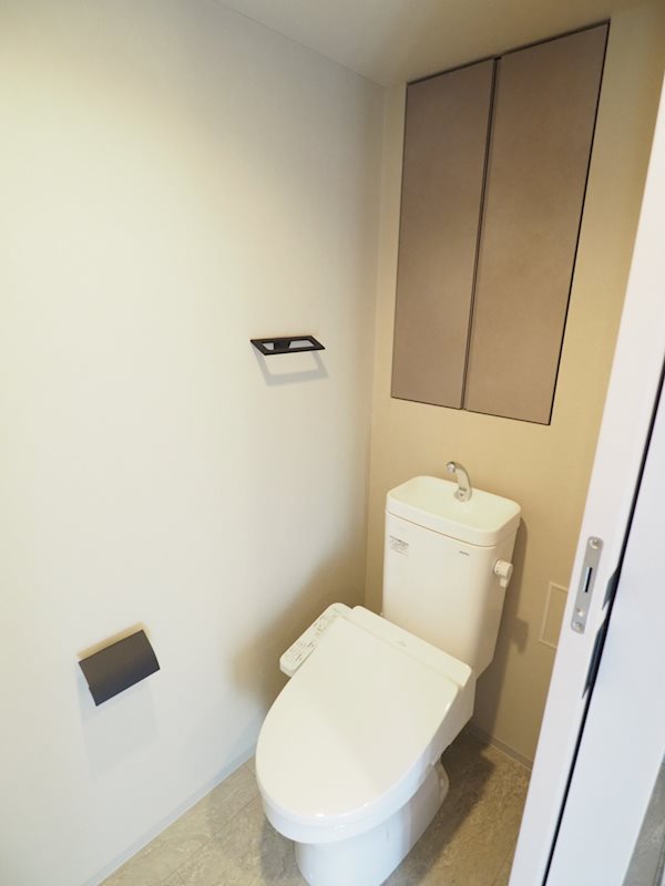 クロスレジデンス日本橋本町10階 トイレ