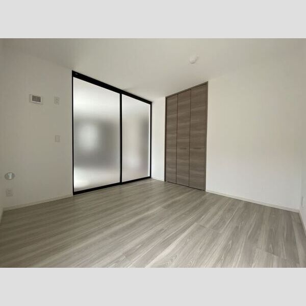 サウスヒルズ世田谷 101号室　洋室