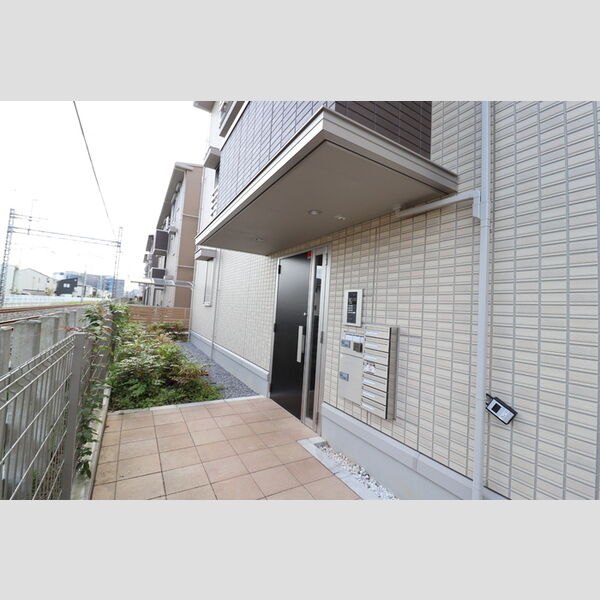 メルヴェイユおおたかの森Ⅱ201号室 エントランス