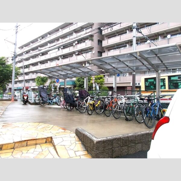 ラマージュⅡ106号室 駐輪場