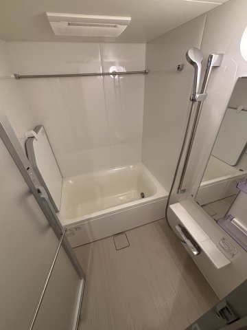 アールリエット武蔵境クラフト102号室 お風呂