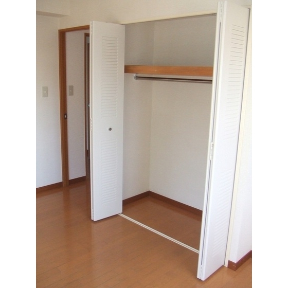 リヴェール仲原1階 内観