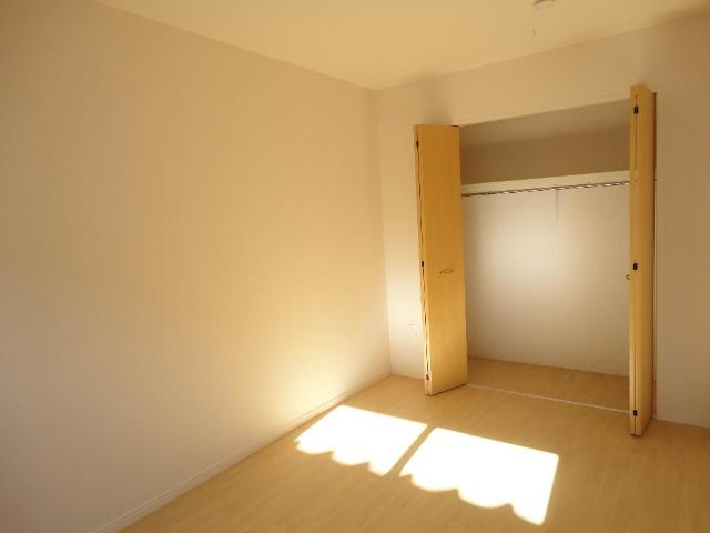 Flat Takata 室内