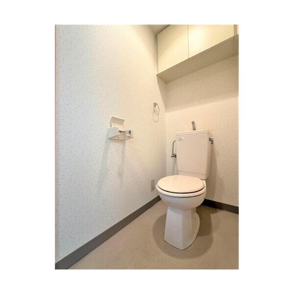 ラルジュ302号室 トイレ