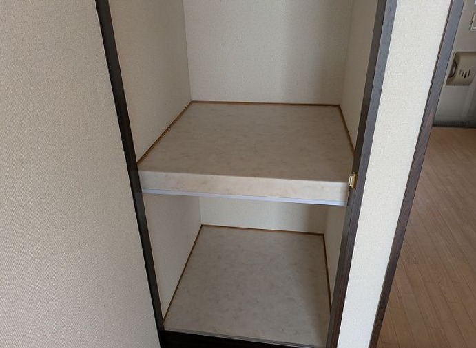 モンテベルテくぬぎ山A棟 収納