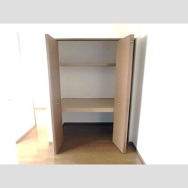 フルール205号室 収納