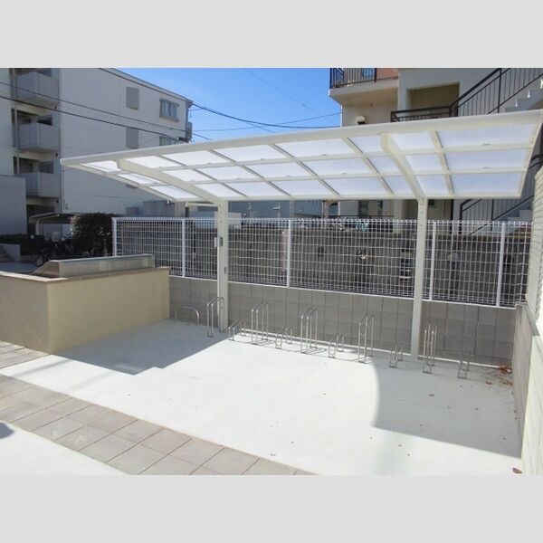 アンジェリカ 駐輪場