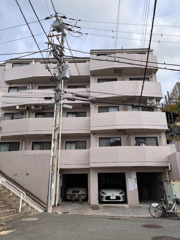 コンドミニアム蒔田5階 外観