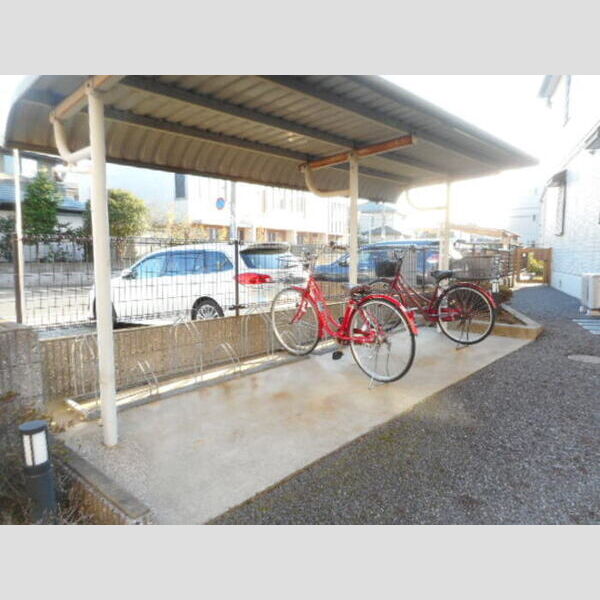 メゾンエトワール 駐輪場