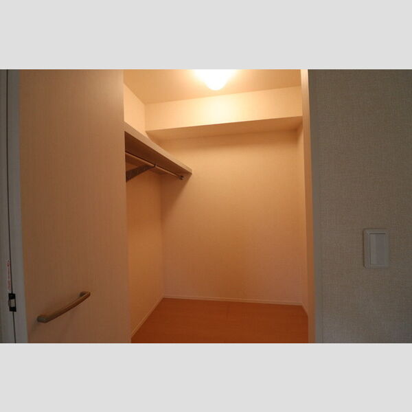 SAKURA Hills　C ウォークインクローゼット