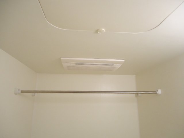 ベルコート00101号室 浴室乾燥機