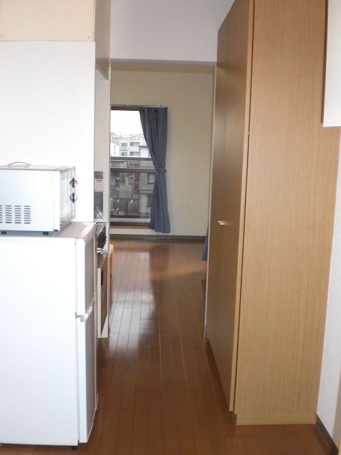 レオパレスエースⅡ 玄関