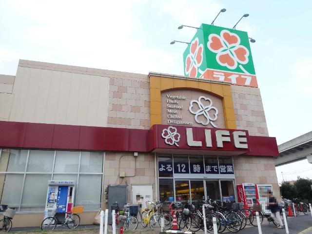 フローラ高野105号室 ライフ扇大橋駅前店まで1,197ｍ