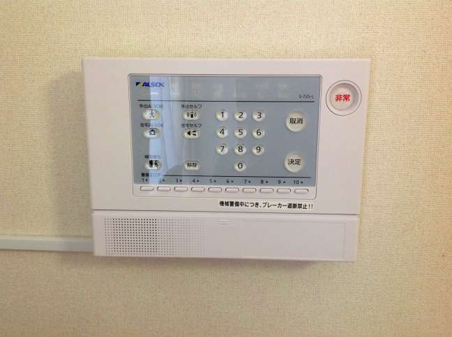 レオパレスＲＩＶＥＲＳＡＮＤ 内観