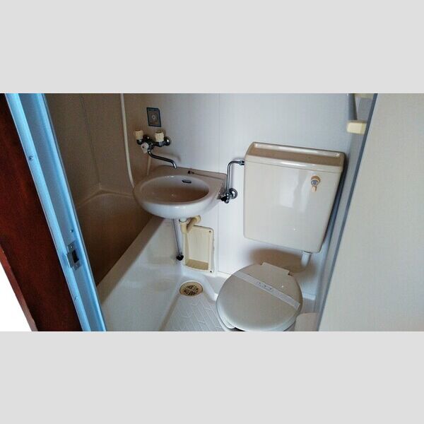 レディース・ビレッジ　ヨシトモ バス・トイレ