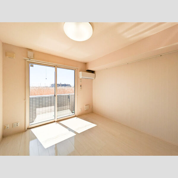 ロイジェントパークス レイクタウン Ⅲ　A103号室 リビング