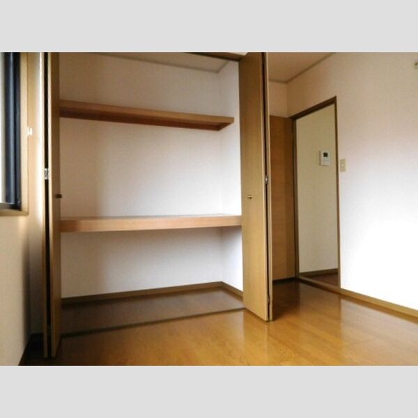 クウィンスコート 収納