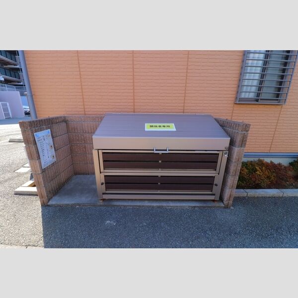 Momo House ゴミストッカー