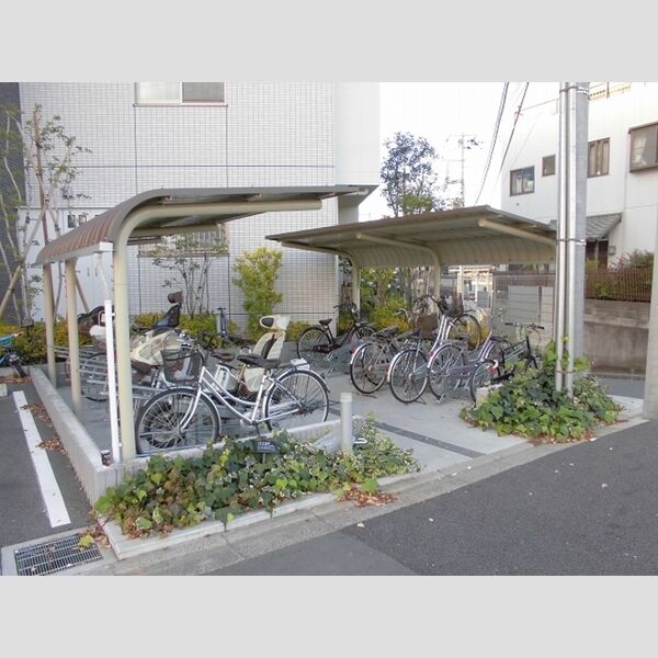 オーチャードK 駐輪場